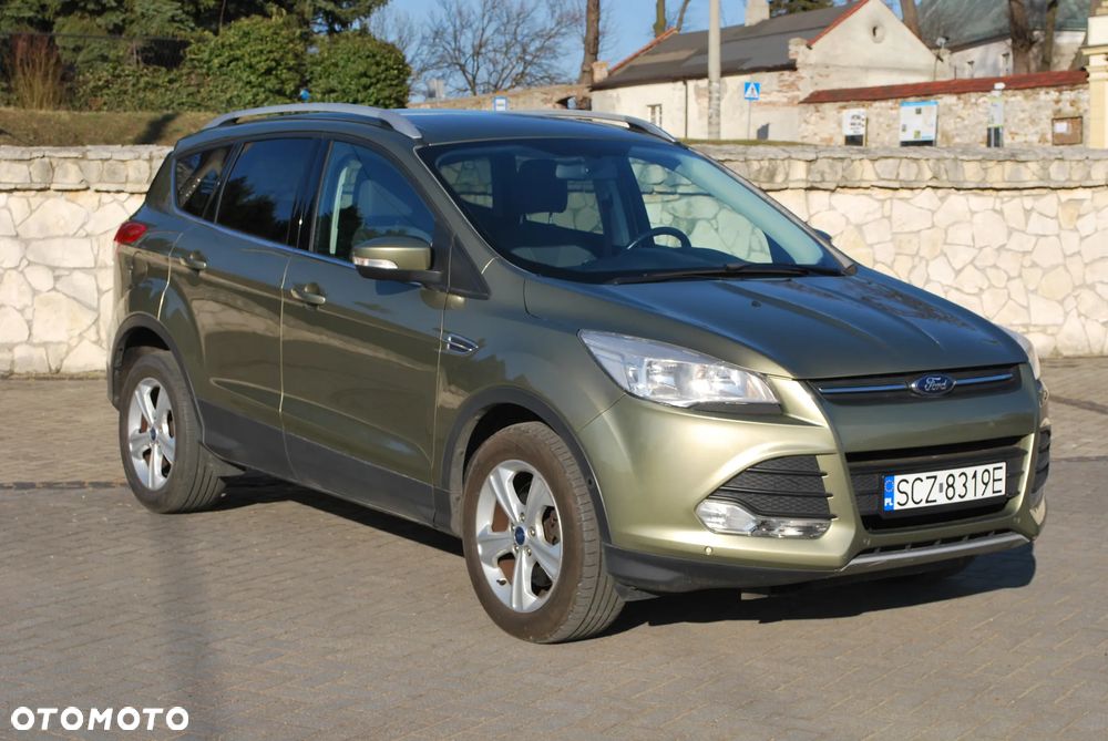 Ford Kuga 2.0 TDCi 2x4 Titanium - 12