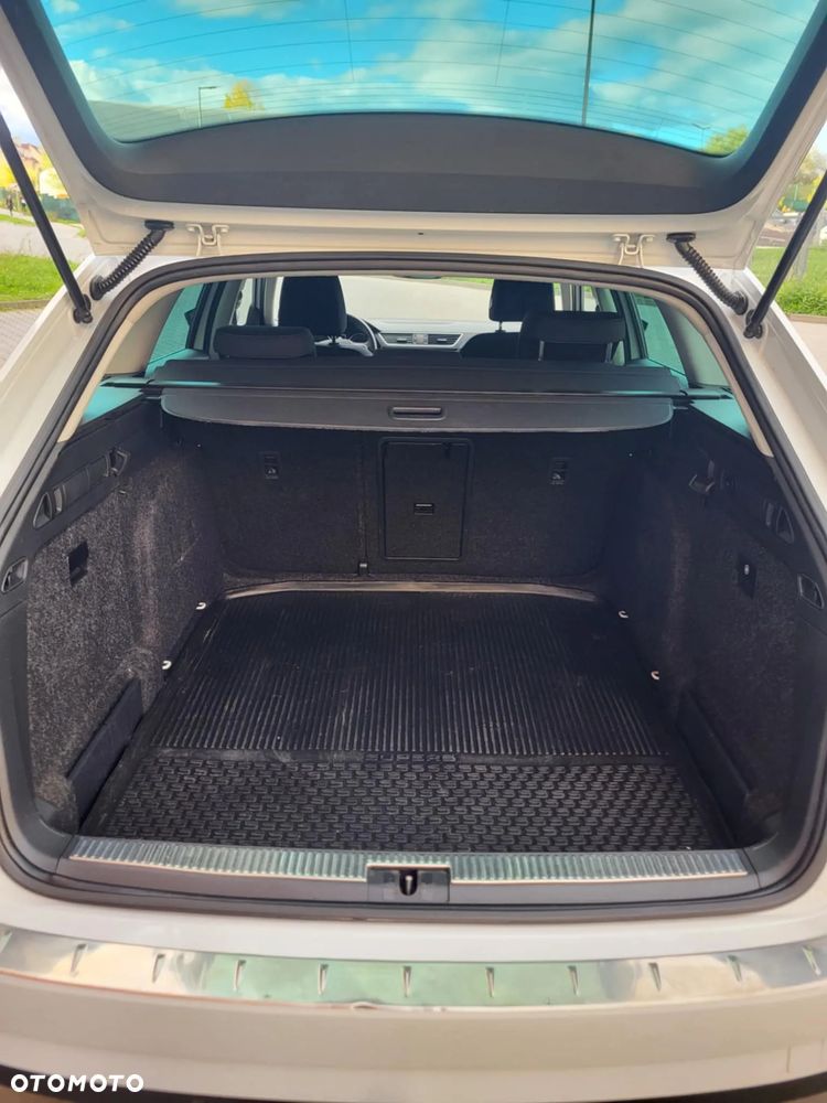 Skoda Superb 2.0 TDI Active DSG - 11