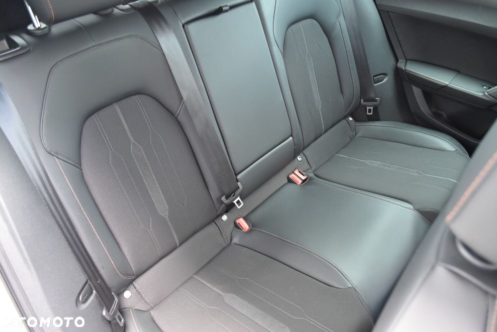 Cupra Formentor 1.4 e-Hybrid DSG - 32