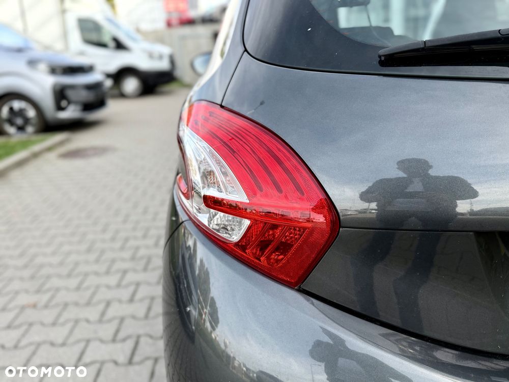 Peugeot 208 PureTech 82 Active - 8