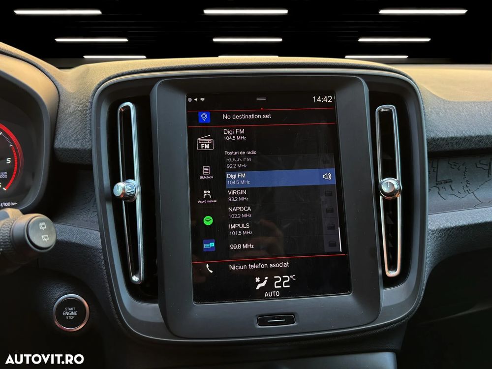 Volvo XC 40 D3 Momentum - 40