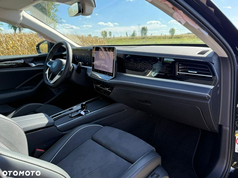 Volkswagen Passat - 25