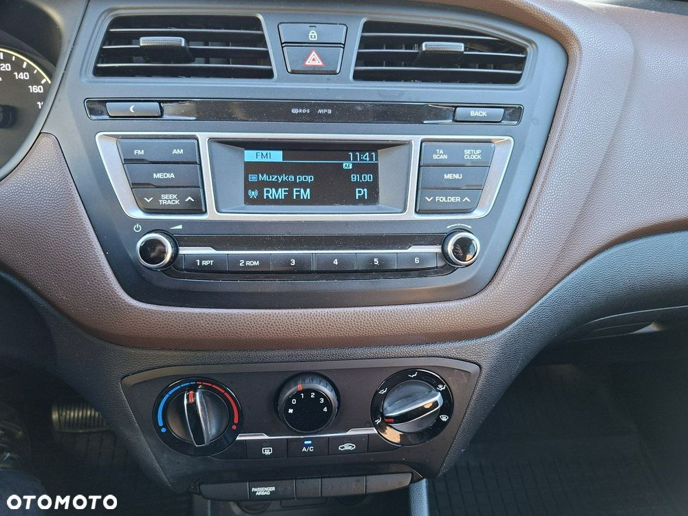 Hyundai i20 1.4 Classic + - 22