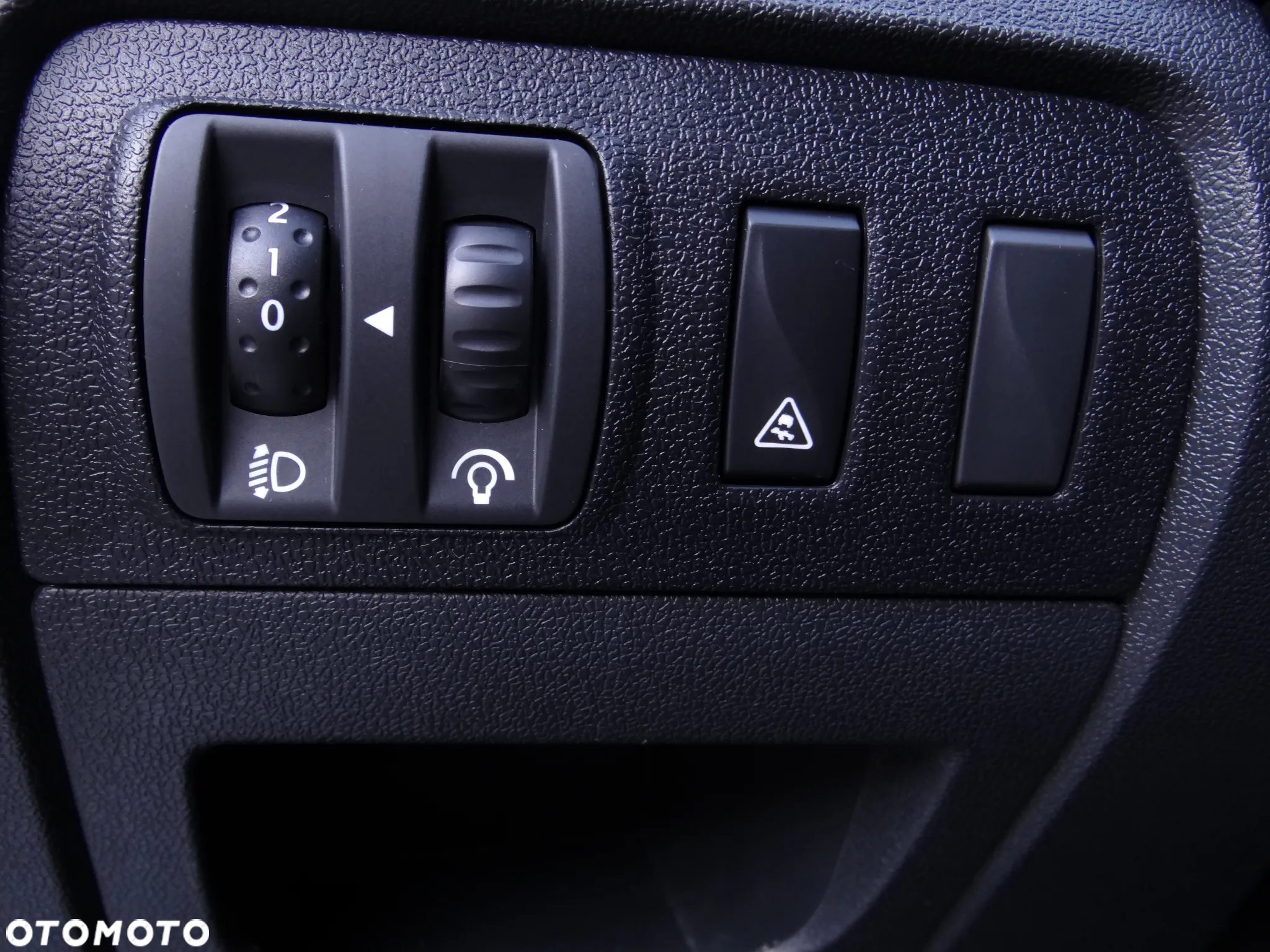 Renault Scenic dCi 110 EDC Bose Edition - 28
