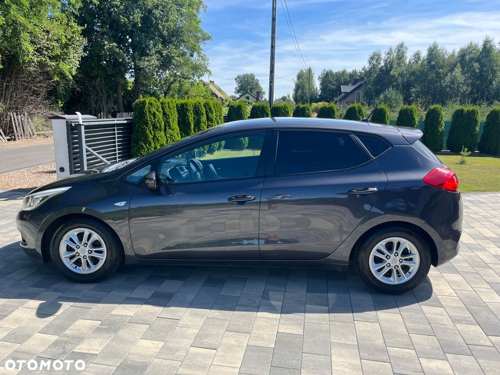 Kia Ceed - 6