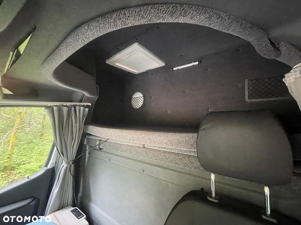 Mercedes-Benz Sprinter - 14