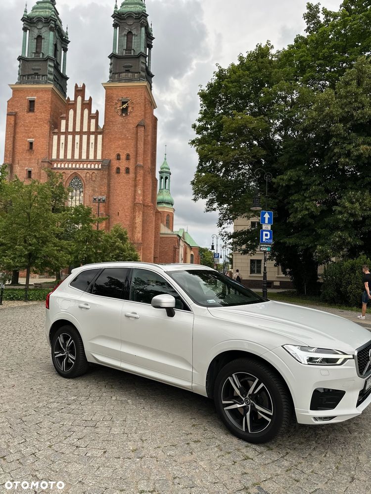 Volvo XC 60 D5 SCR AWD R-Design - 4