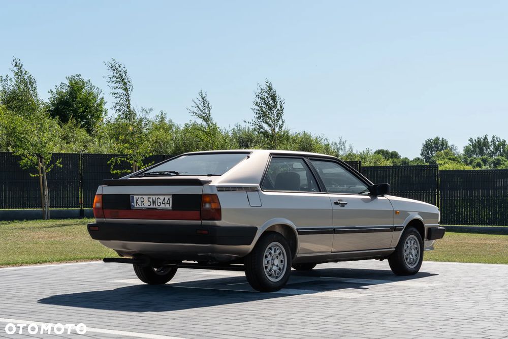 Audi Coupe 2.0 GT - 14