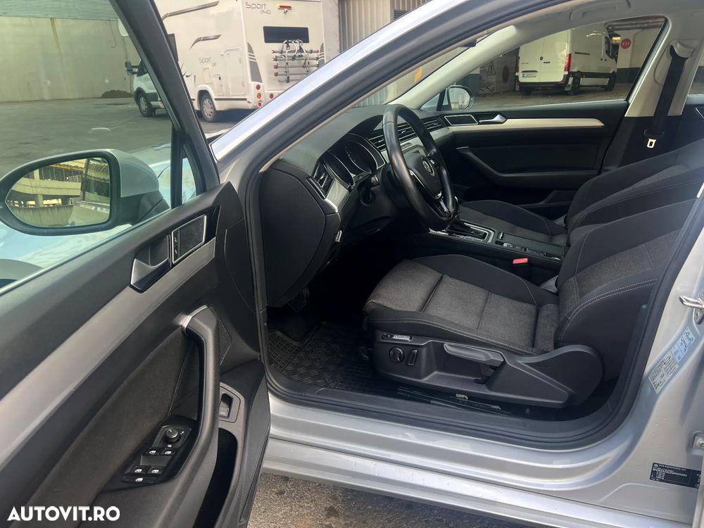 Volkswagen Passat Variant 2.0 TDI DSG (BlueMotion Technology) Highline - 27