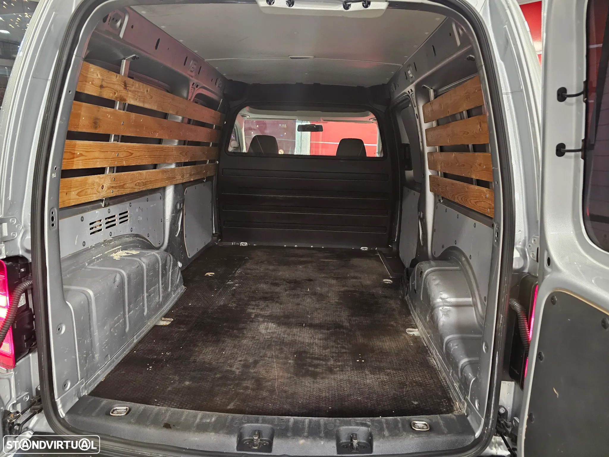 VW Caddy 2.0/ longa c/iva dedutível - 24