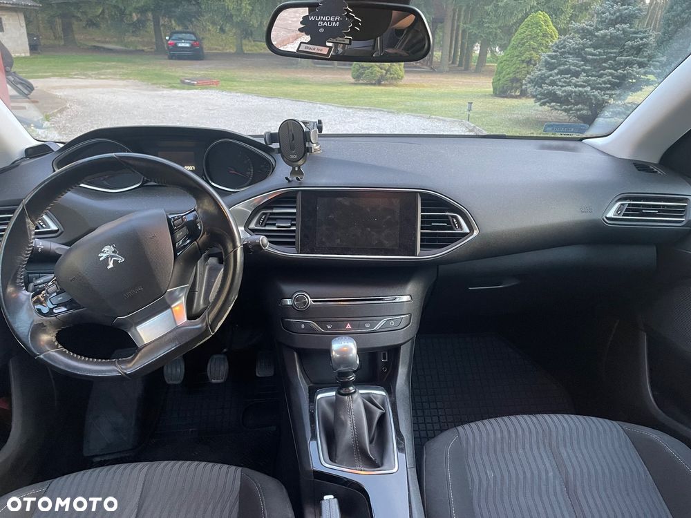Peugeot 308 1.6 THP Access - 11