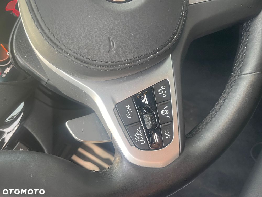 BMW Seria 5 530d xDrive Touring M Sport Edition - 20