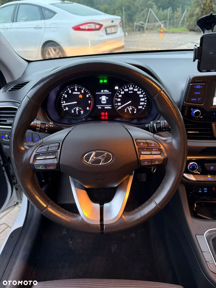 Hyundai i30 1.4 BlueDrive Classic + - 5