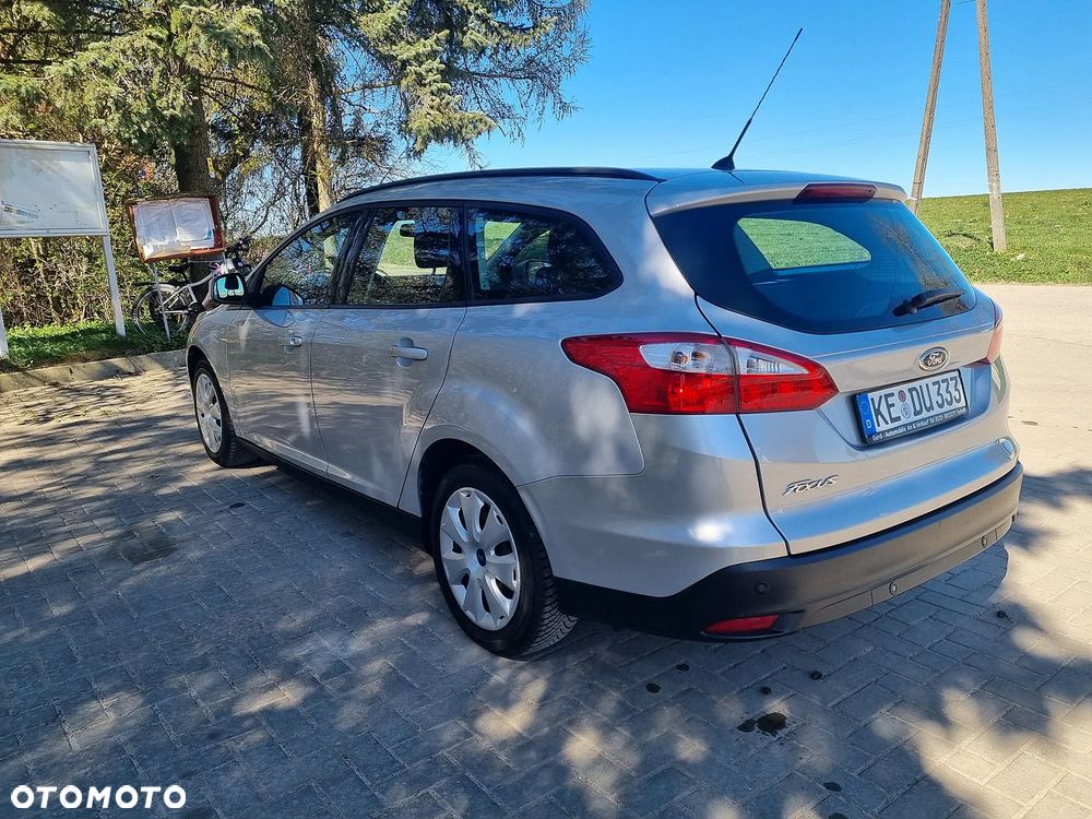 Ford Focus 1.6 TI-VCT Ambiente - 3