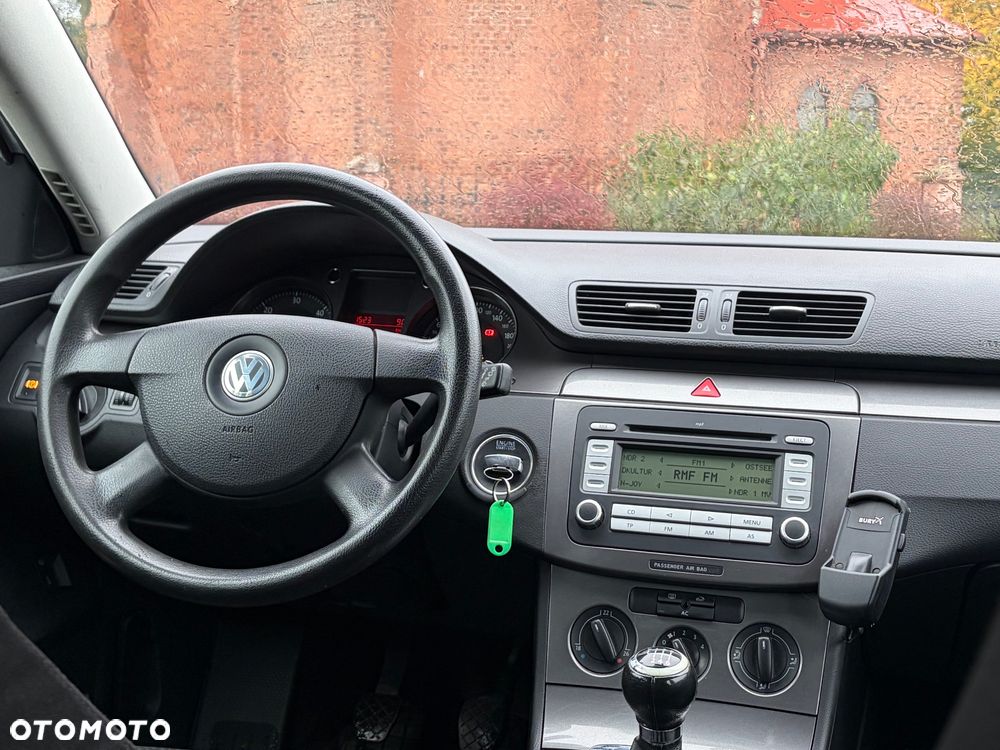 Volkswagen Passat - 10