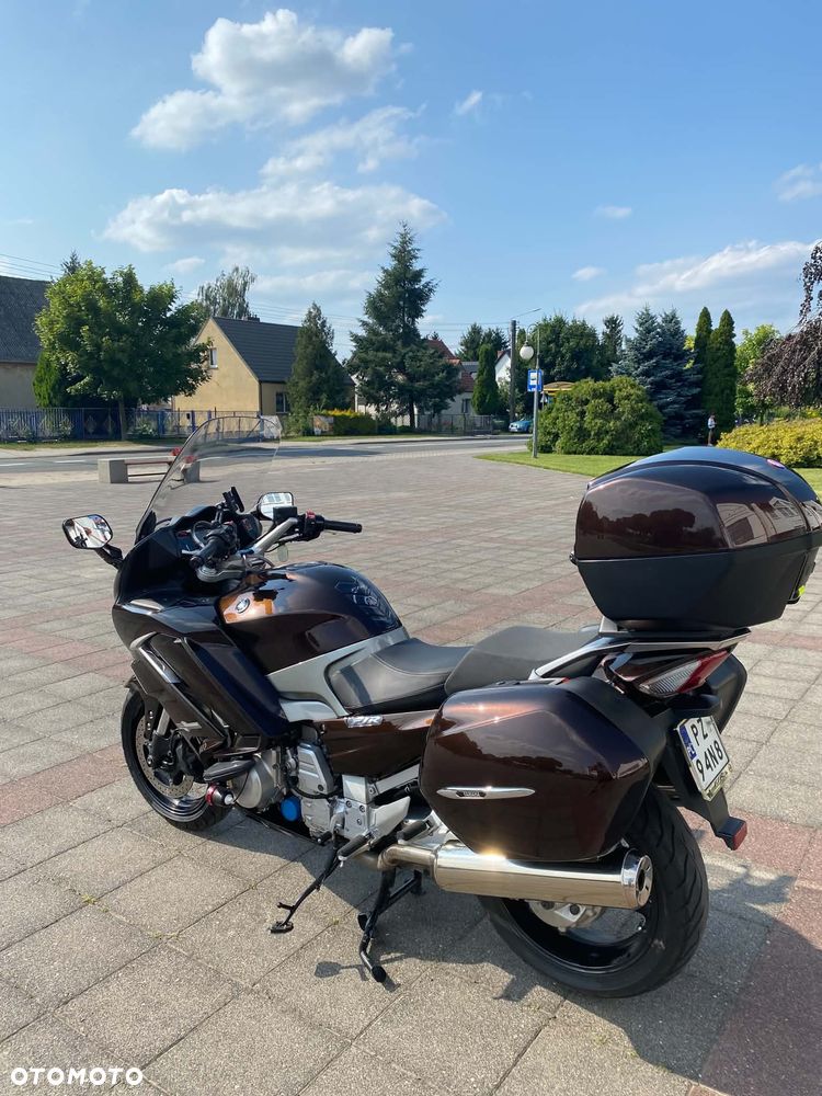 Yamaha FJR - 13