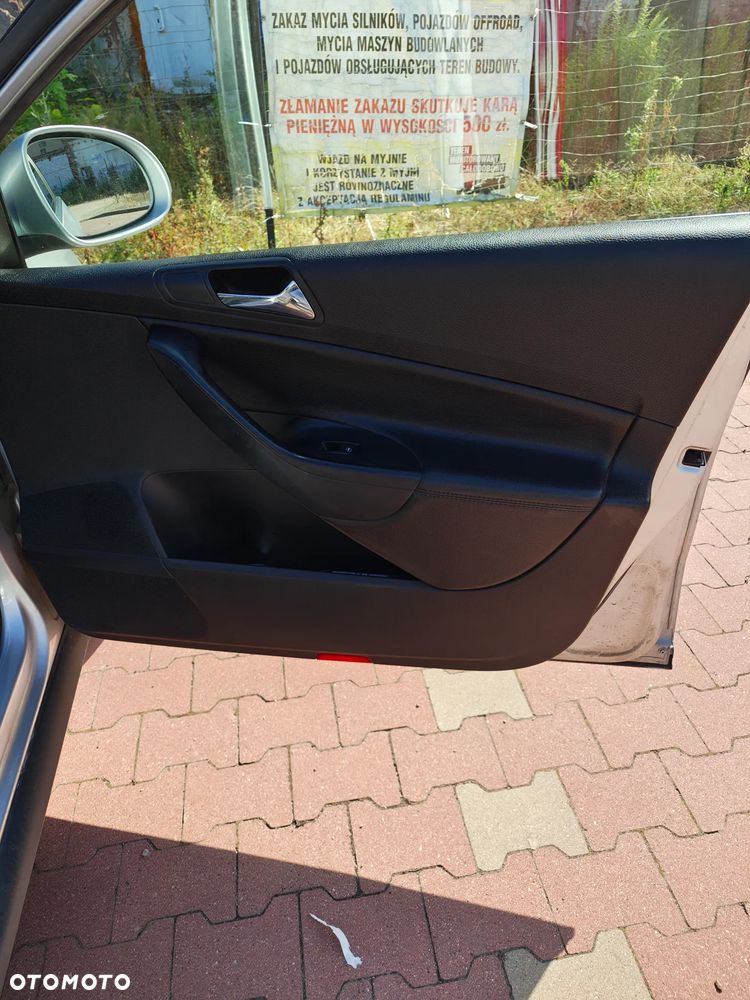 Volkswagen Passat 2.0 TDI DPF DSG Individual - 4