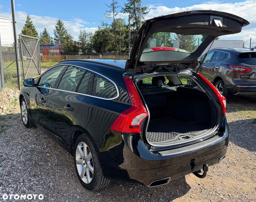 Volvo V60 D4 Drive-E Momentum - 38
