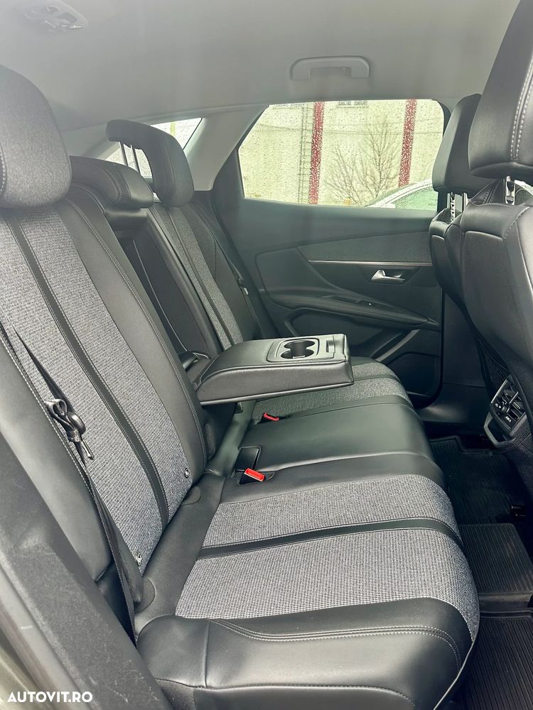 Peugeot 3008 - 12