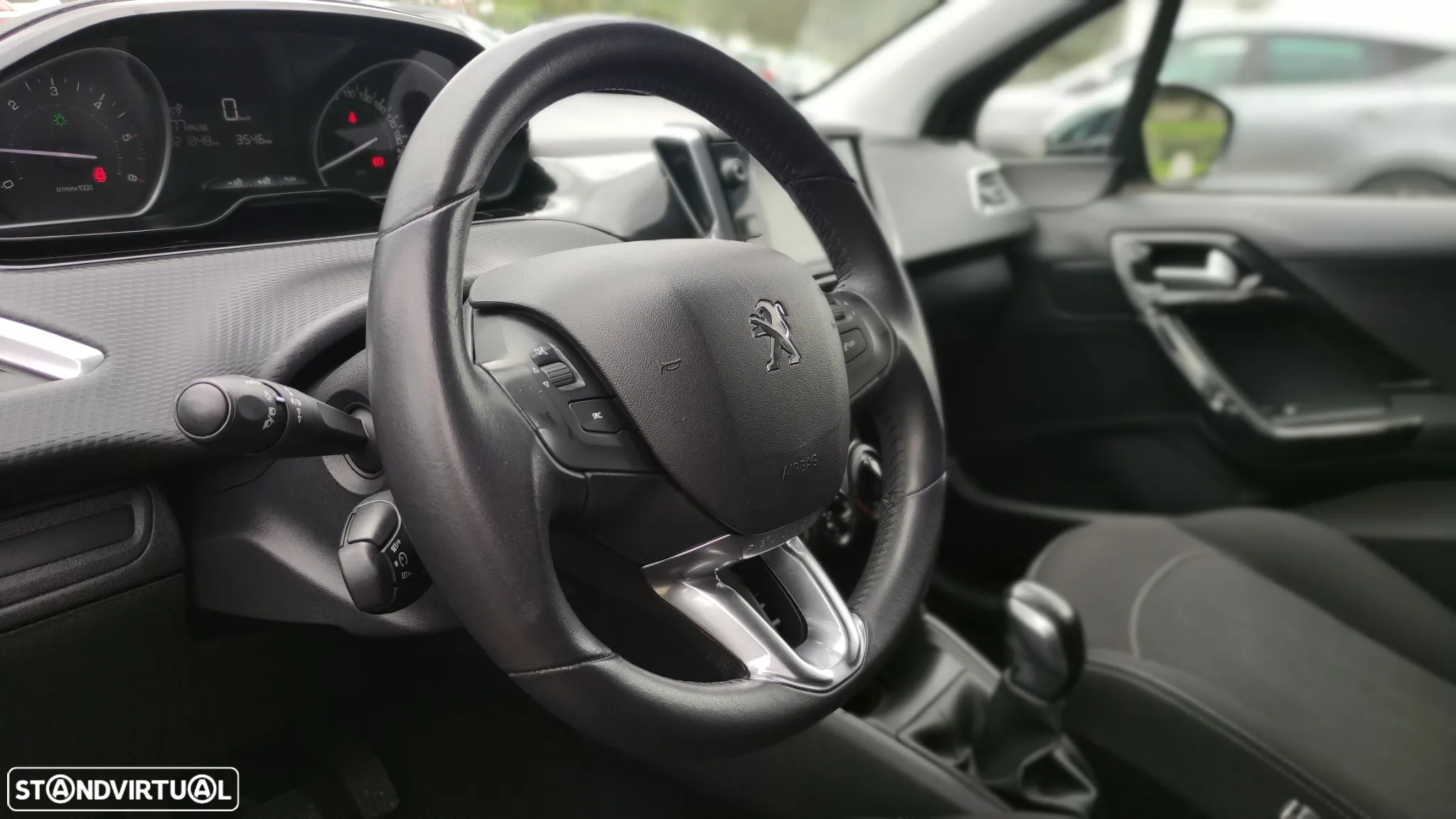 Peugeot 208 1.6 BlueHDi Style - 25