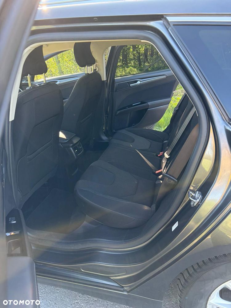 Ford Mondeo 2.0 Hybrid Titanium GPF - 9