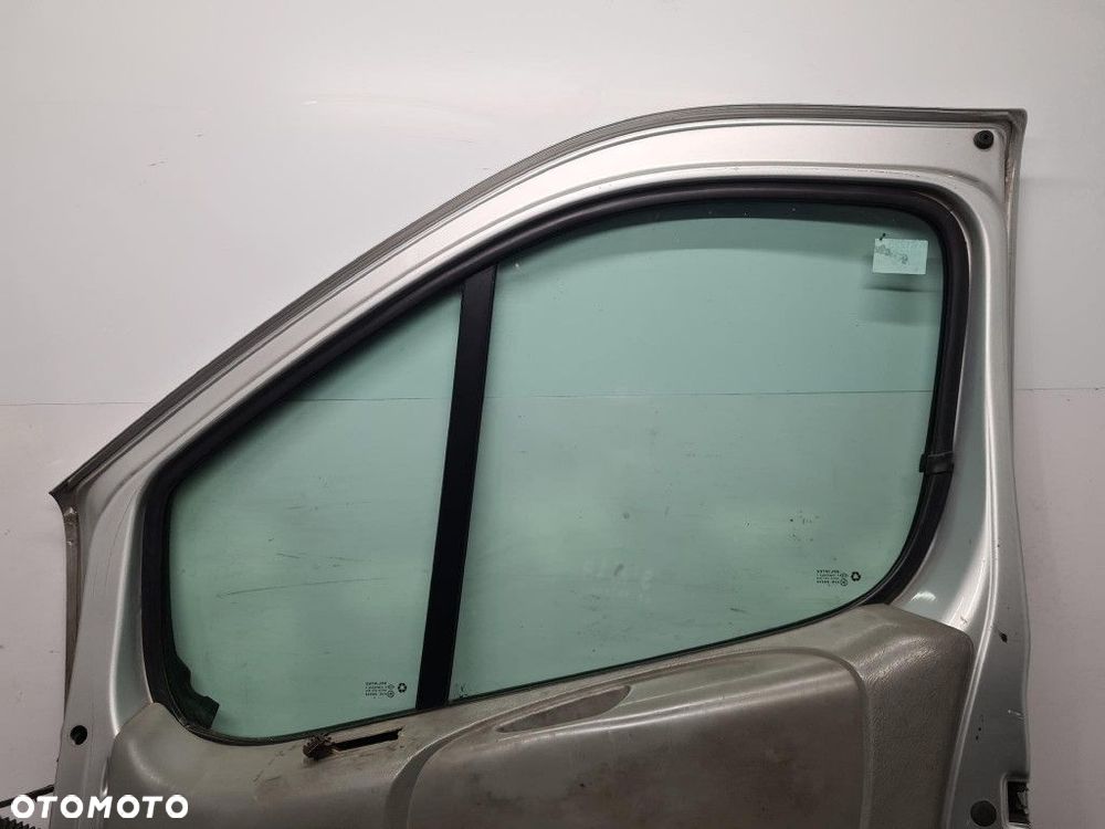 OPEL VIVARO A DRZWI PRZÓD PRAWE - 13
