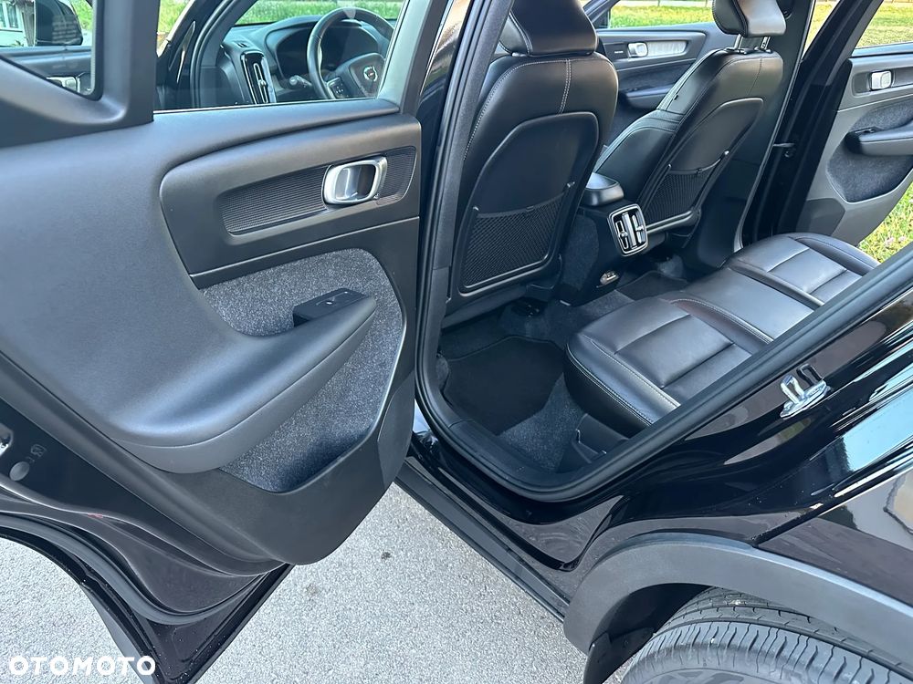 Volvo XC 40 D4 AWD Geartronic Inscription - 23