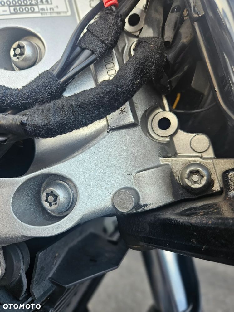 Yamaha FZ6 - 6