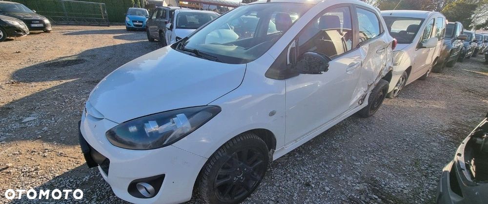 Mazda 2 - 3