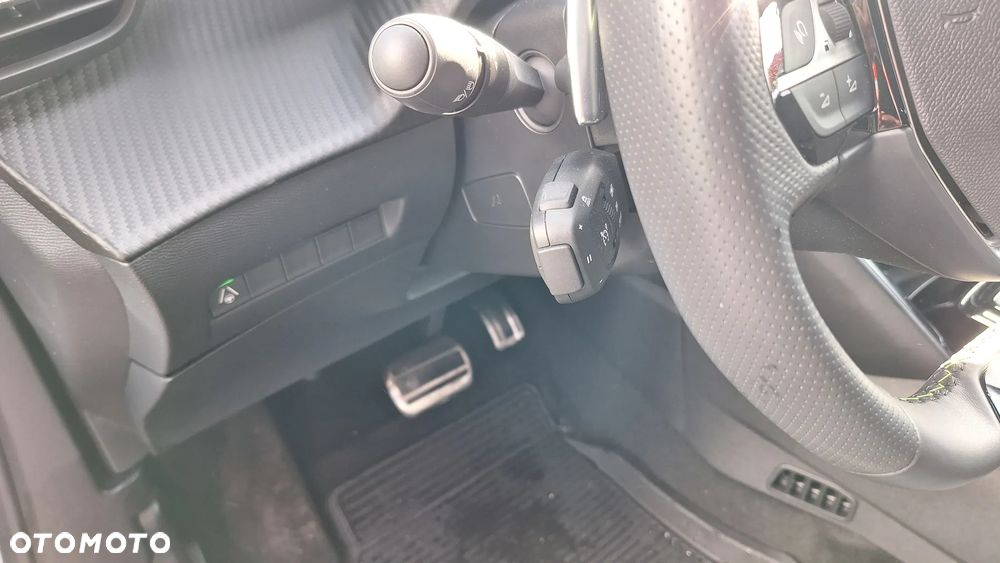 Peugeot 2008 - 17