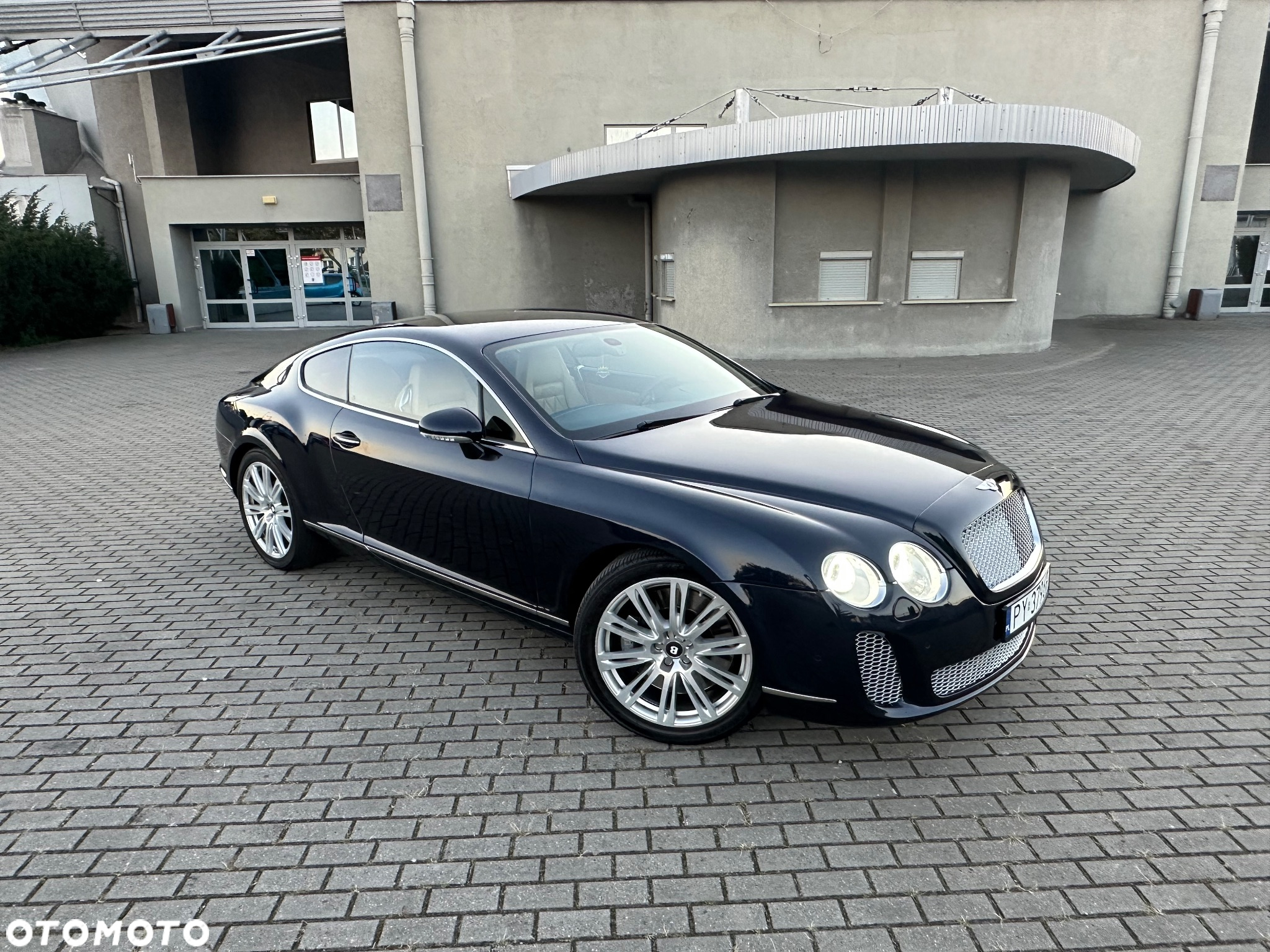 Bentley Continental GT Standard - 7