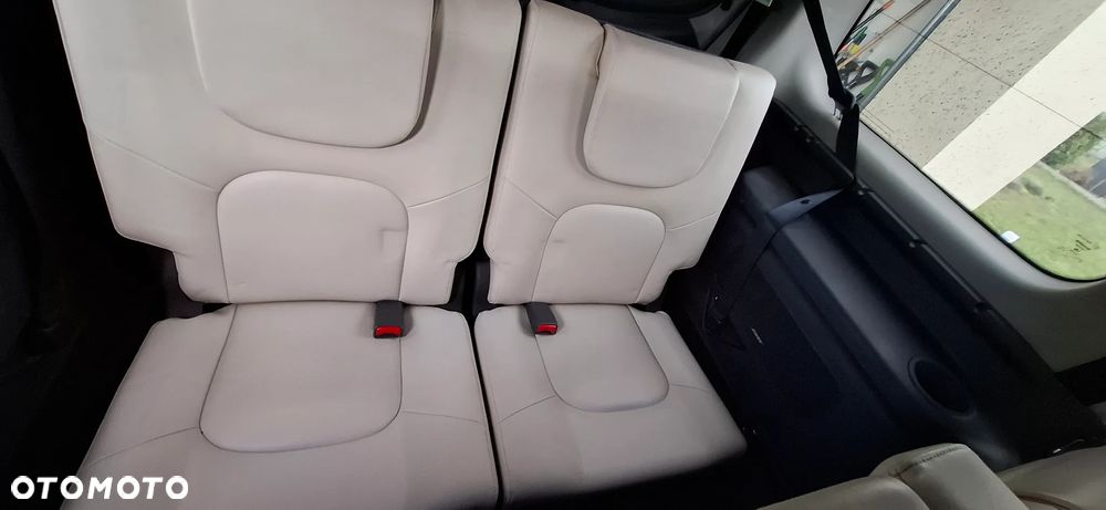 Nissan Pathfinder - 16