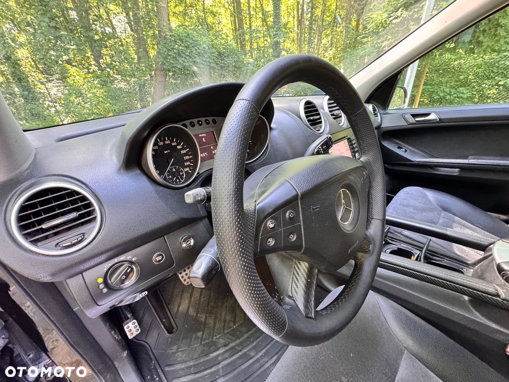 Mercedes-Benz ML - 20