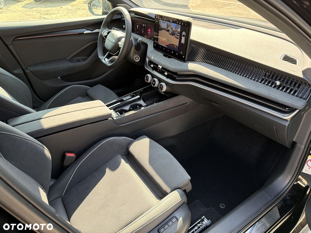 Skoda Superb 2.0 TDI SCR 4x4 Sportline DSG - 18