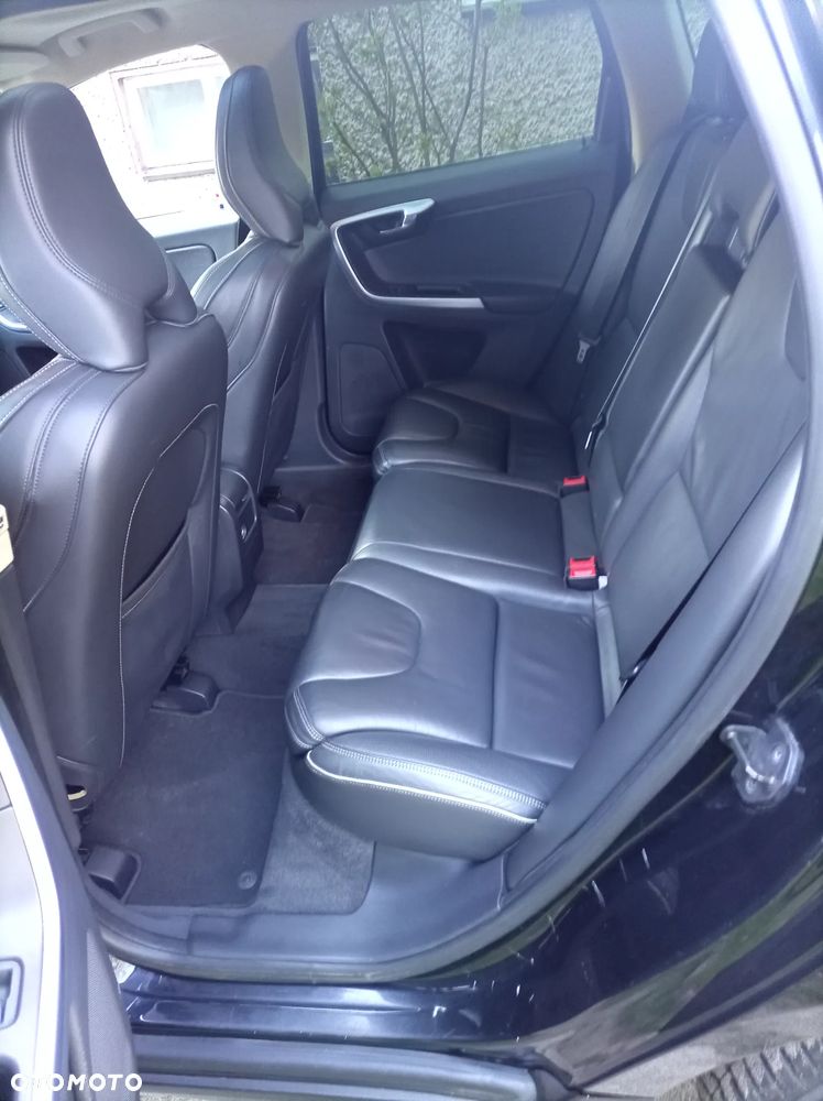 Volvo XC 60 D5 AWD Summum - 22