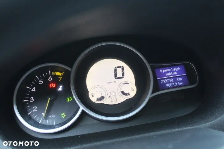 Renault Megane 1.6 16V Color Edition - 11