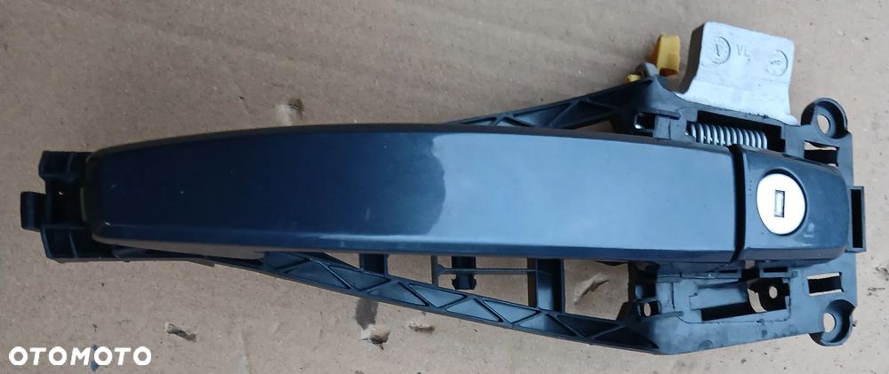 Opel Zafira B Astra H klamka drzwi przód lewa przednich - 1