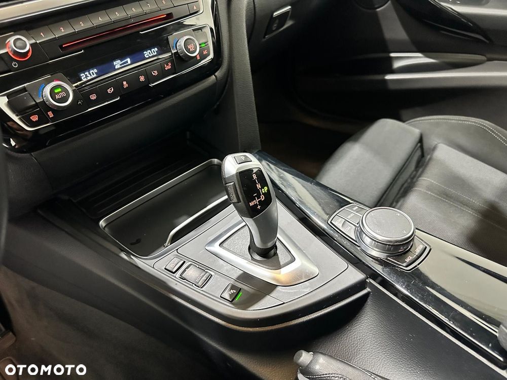 BMW Seria 3 - 33