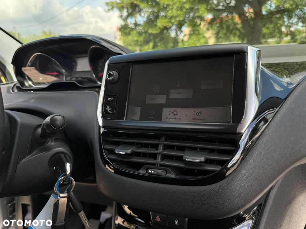 Peugeot 208 1.4 VTi Allure - 15