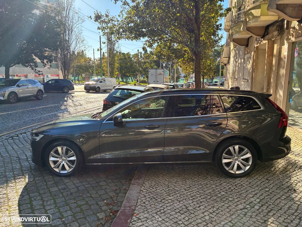 Volvo V60 2.0 B4 Momentum Plus Geartronic - 9