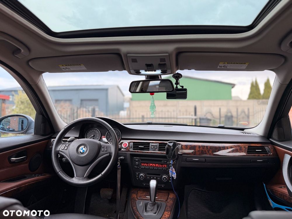BMW Seria 3 335i xDrive - 6