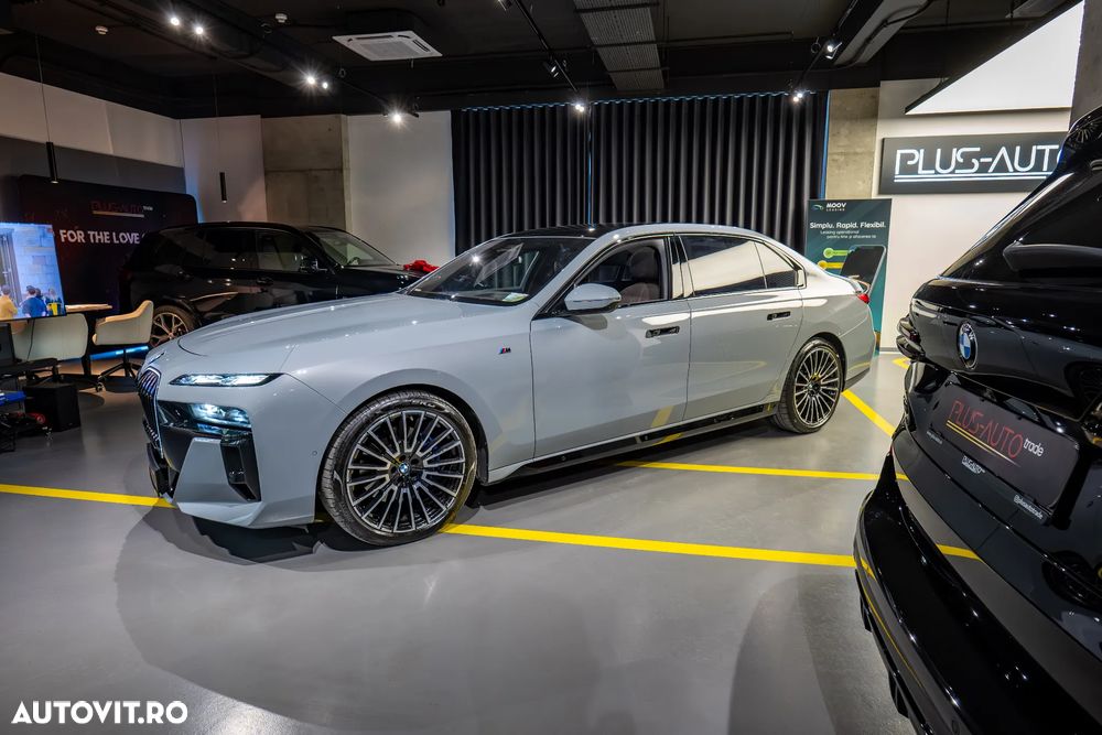 BMW Seria 7 740d xDrive MHEV - 32