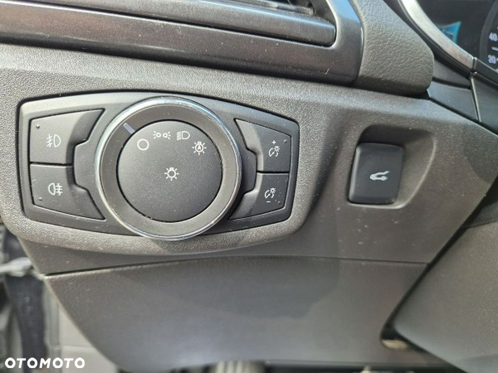 Ford Mondeo - 19