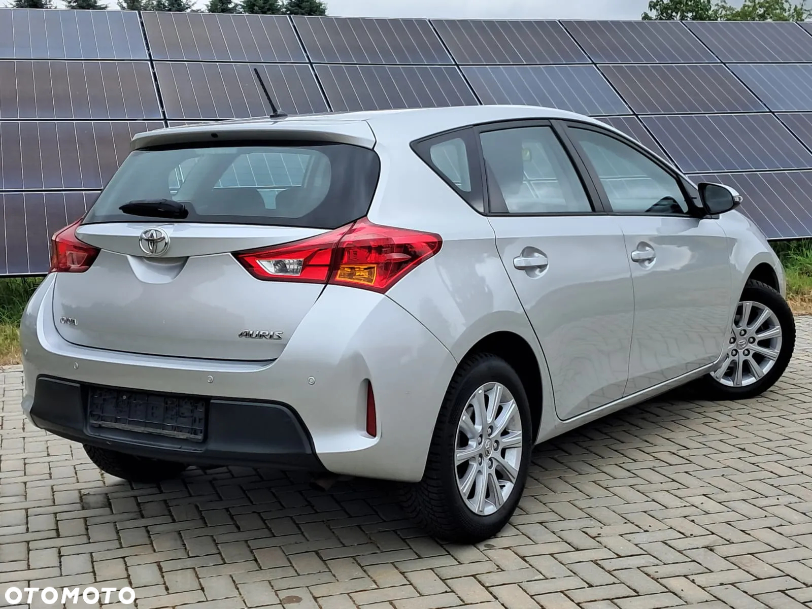 Toyota Auris 1.33 Dual-VVT-i Cool - 17