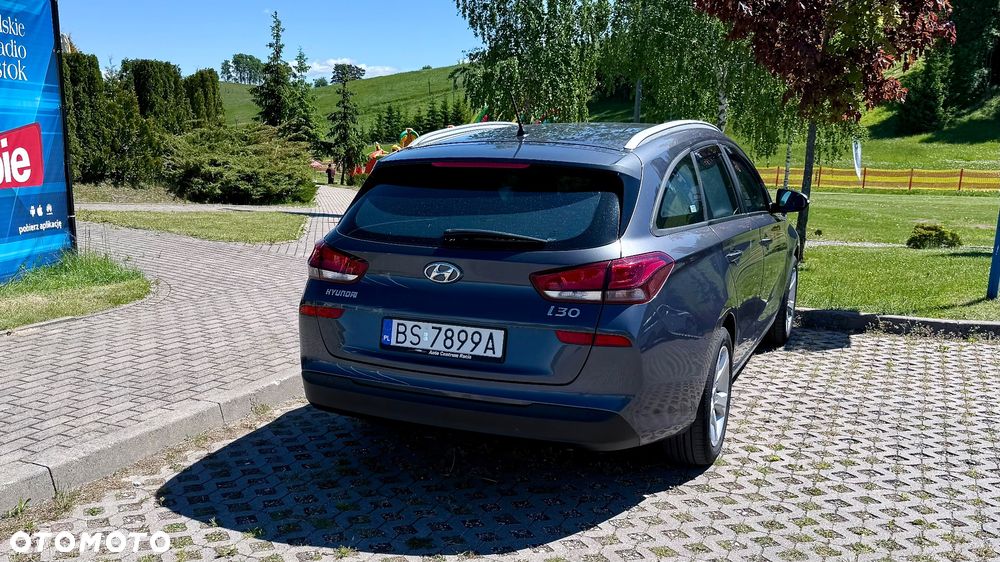 Hyundai i30 1.6 CRDi Classic + - 6