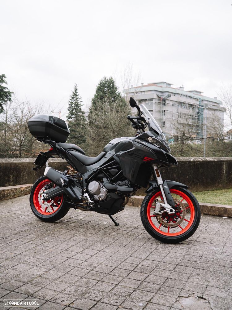 Ducati Multistrada V2 (S) - 1
