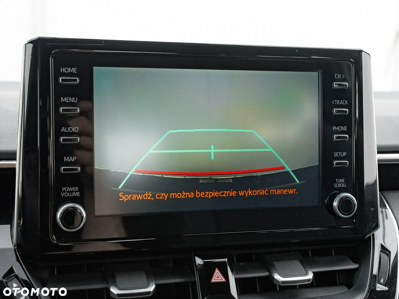 Toyota Corolla 1.8 Hybrid GPF Comfort - 24