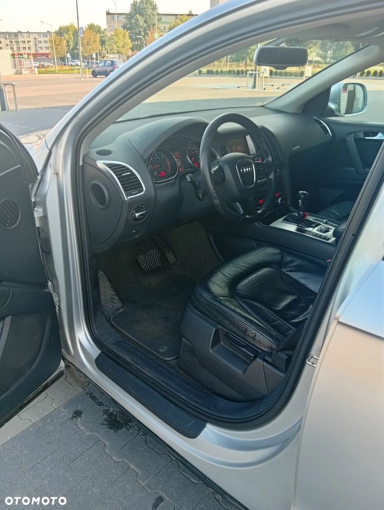 Audi Q7 - 9