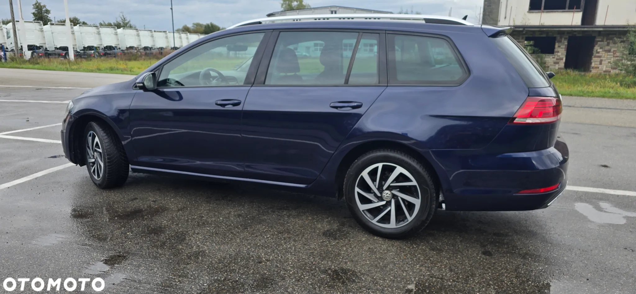 Volkswagen Golf 1.6 BlueTDI Comfortline - 4