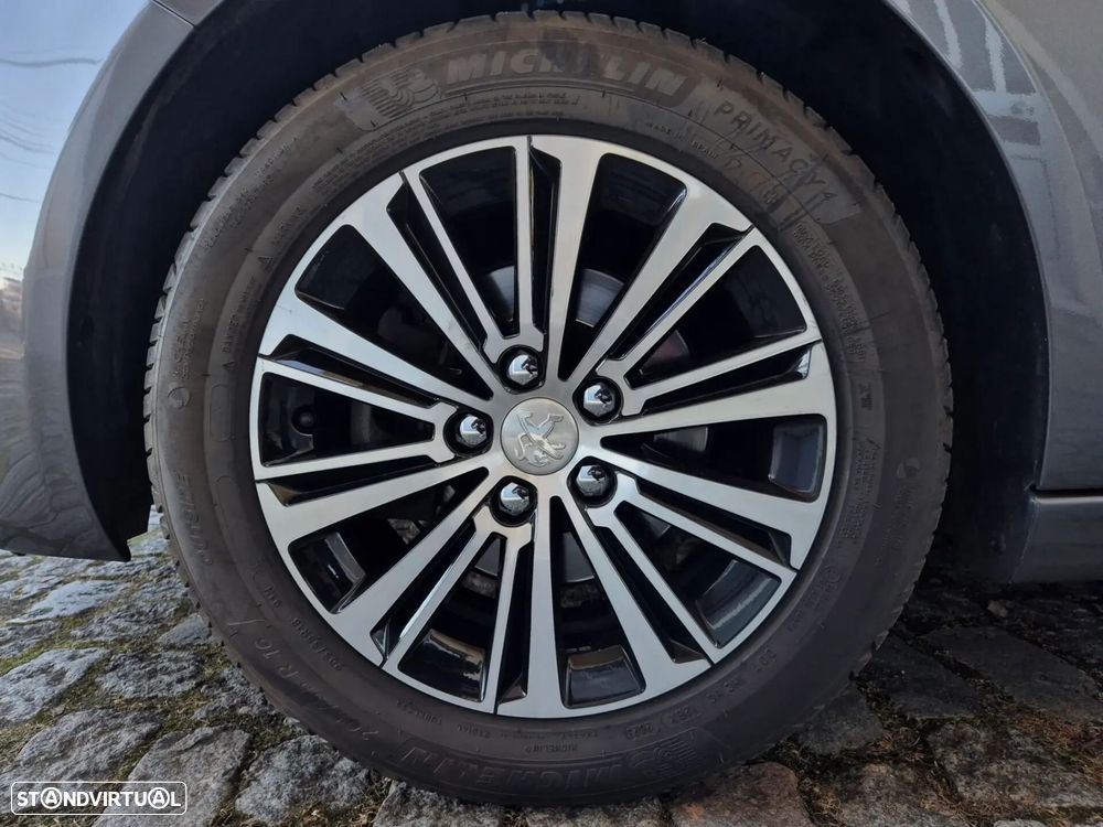 Peugeot 308 SW - 7
